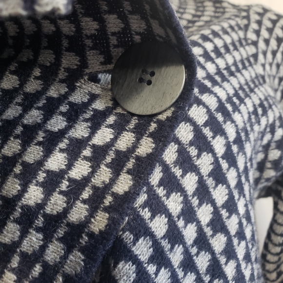 A. IDA houndstooth sweater wrap cardigan - Picture 2 of 8